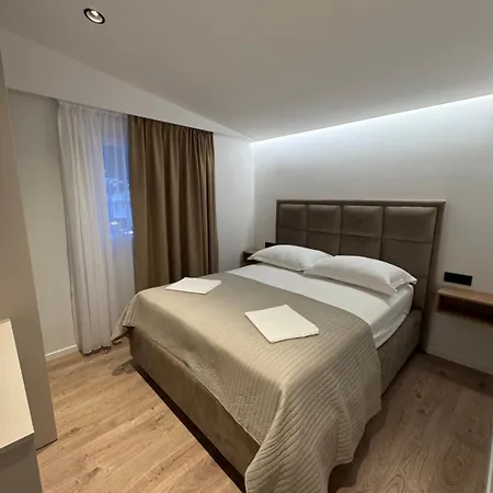 Artemis Poolhouse * Baška Voda