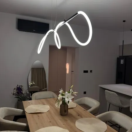 Artemis Poolhouse Baška Voda